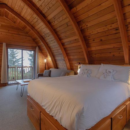 Ocean Village Resort Tofino Extérieur photo