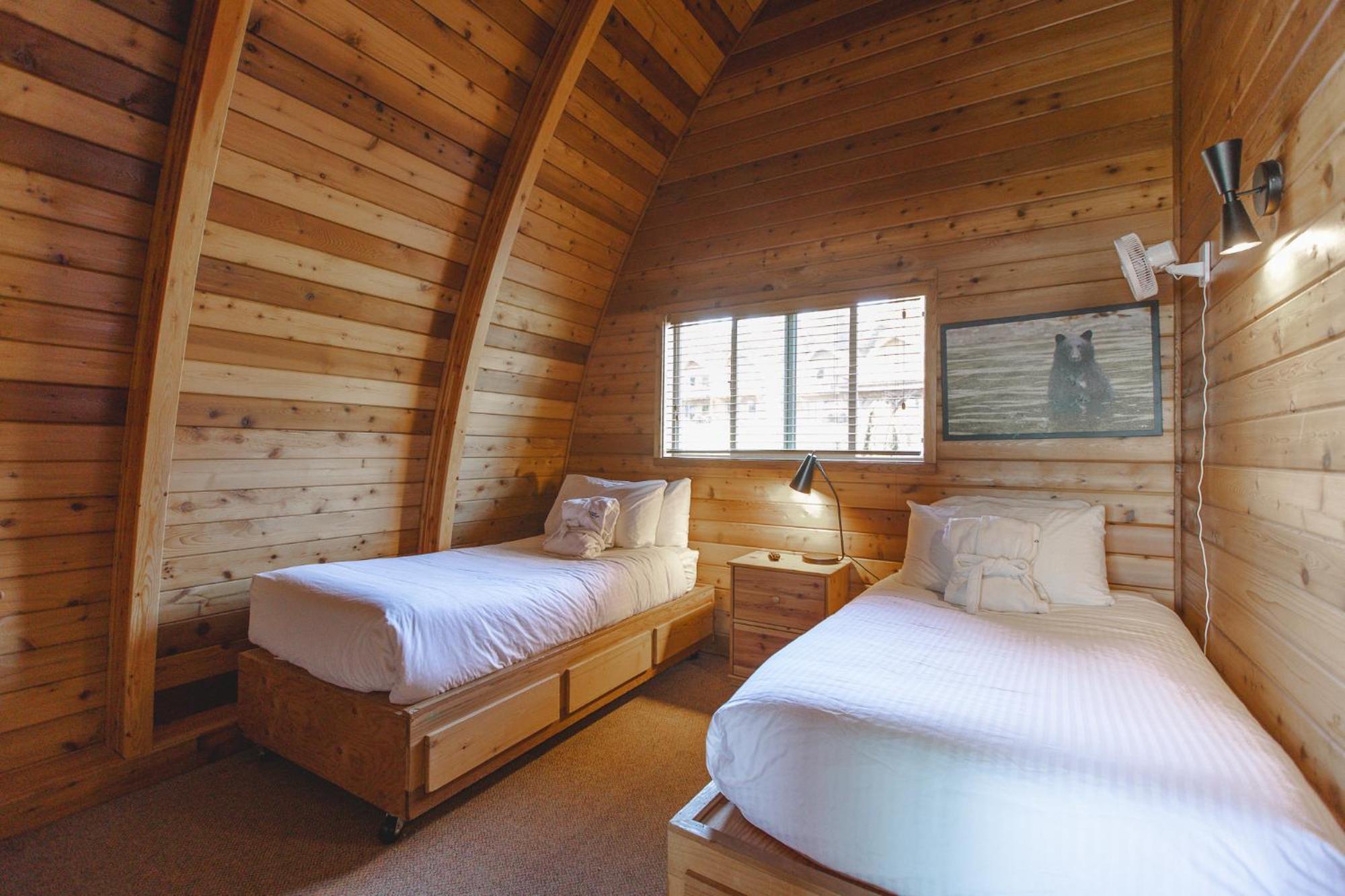 Ocean Village Resort Tofino Extérieur photo